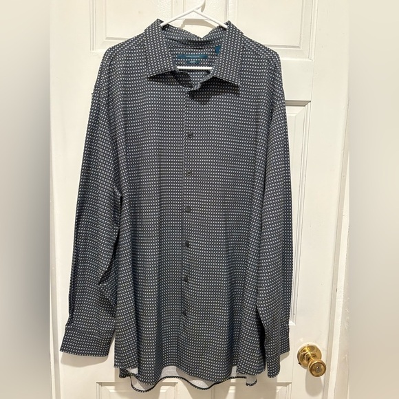 Perry Ellis Navy Geometric Button Down Shirt - Picture 4 of 5